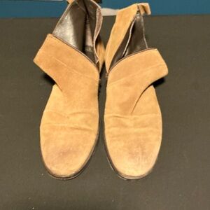 Men's Tan Suede Shoes